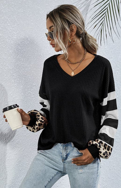 Women's Striped Stitching Long-Sleeved T-Shirt.