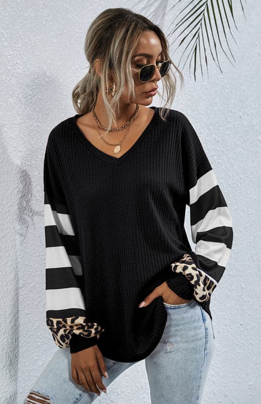 Women's Striped Stitching Long-Sleeved T-Shirt.