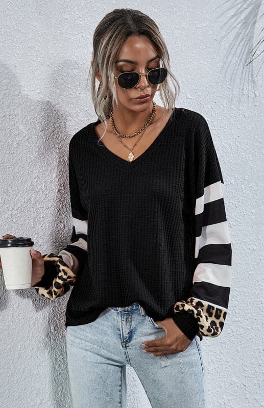 Women's Striped Stitching Long-Sleeved T-Shirt.