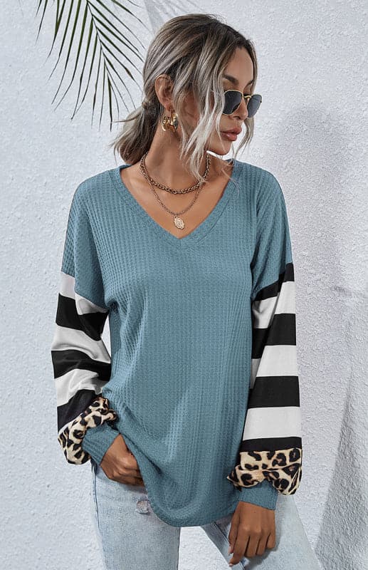 Women's Striped Stitching Long-Sleeved T-Shirt.