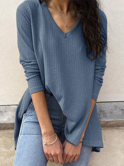 Chic V-neck long-sleeve tee