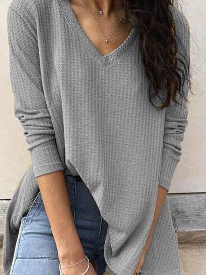 Chic V-neck long-sleeve tee