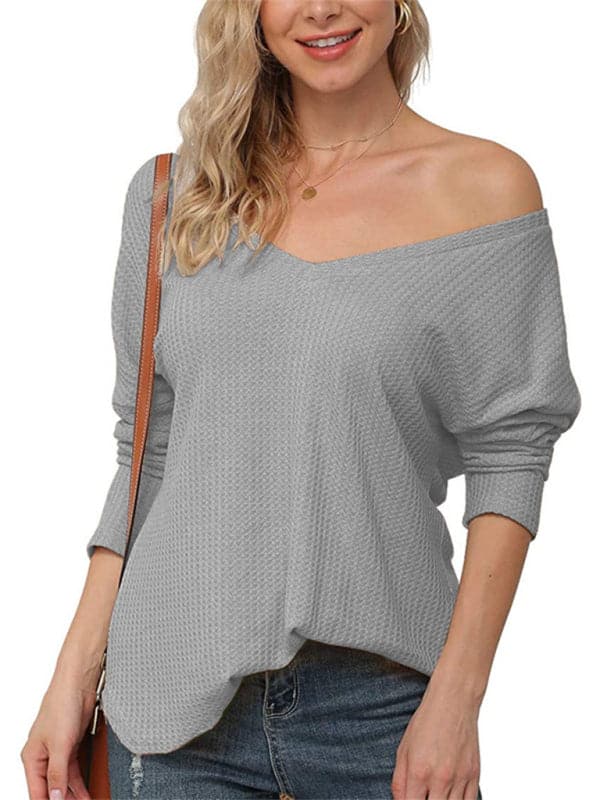 Chic V-neck long-sleeve tee