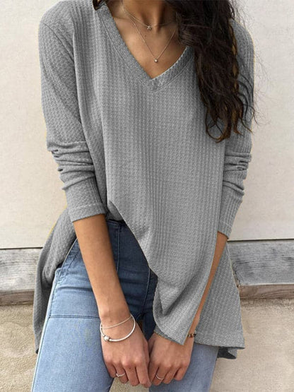 Chic V-neck long-sleeve tee