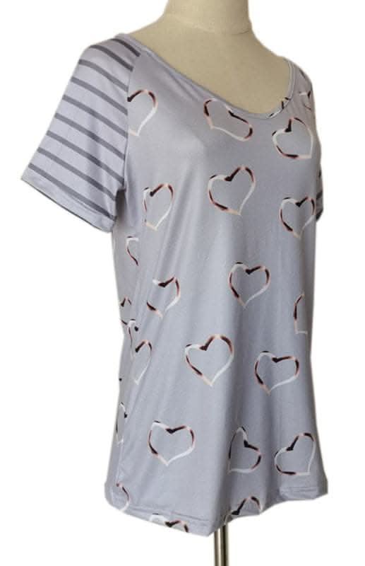Heart Print Round Neck Short Sleeve Top.