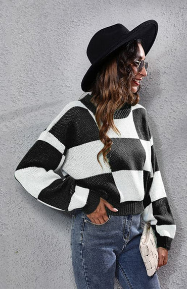 Checkerboard Long Sleeve Short Loose Knit Sweater.