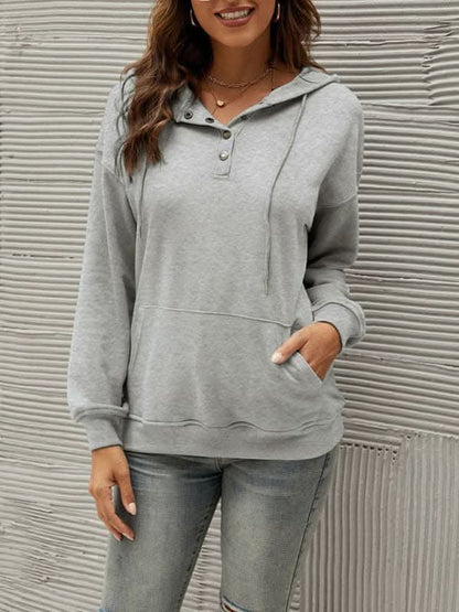 Cozy women's hoodie with pockets