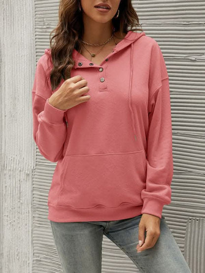 Cozy women's hoodie with pockets