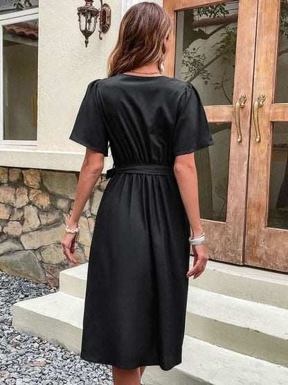 Women's Woven V Neck Short Sleeve Midi Dress.