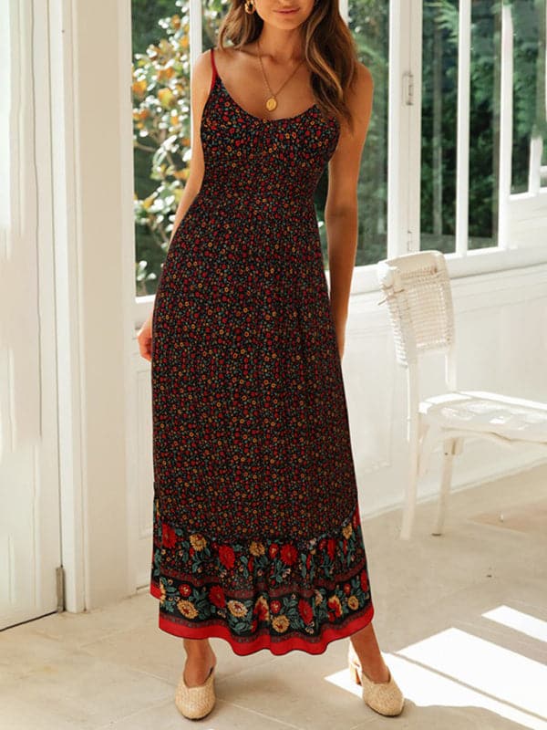 Summer new big swing skirt Bohemian V-neck suspender floral dress.