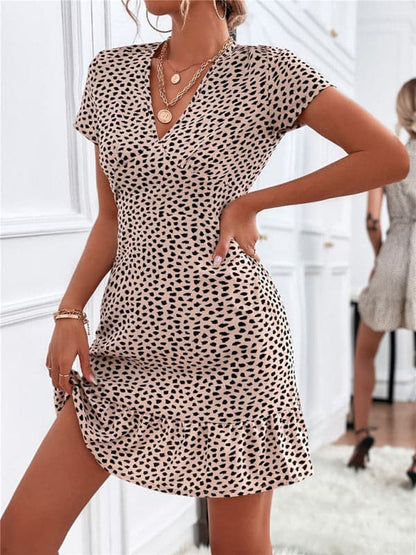 Women's Woven V Neck Short Sleeve Printed Dress.