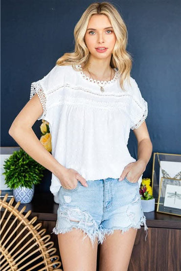 Women's new round neck pullover short sleeve lace top.