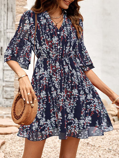 Women's fashion casual V-neck half-sleeve printed dress for women.