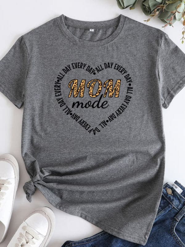 Women's Mother's Day T-shirt - Relaxed Fit, Trendy Print