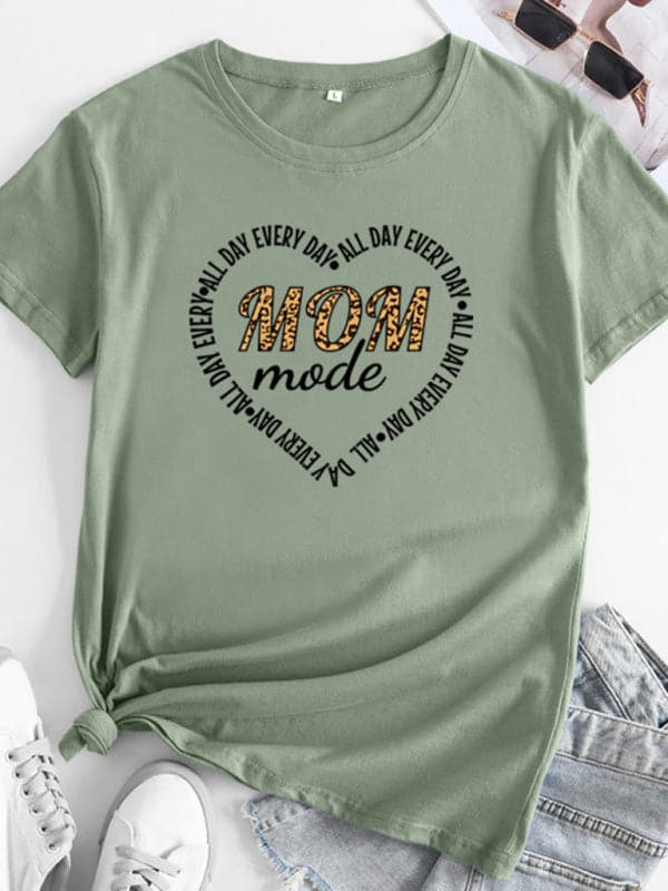 Women's Mother's Day T-shirt - Relaxed Fit, Trendy Print