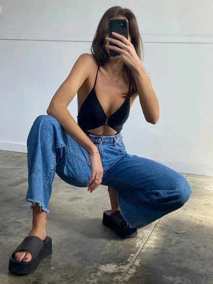 Chic high-waist wide-leg jeans