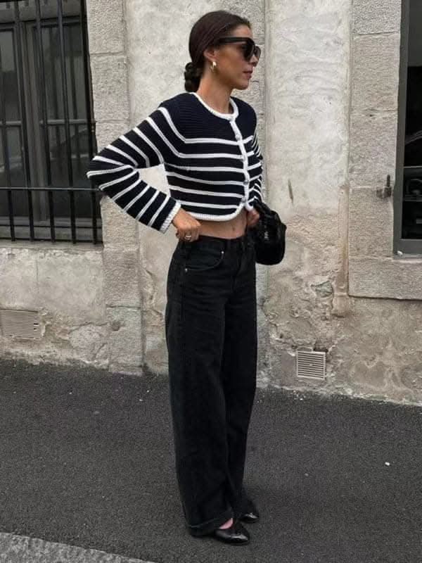 Round neck striped buttoned curved sweater cardigan jacket.