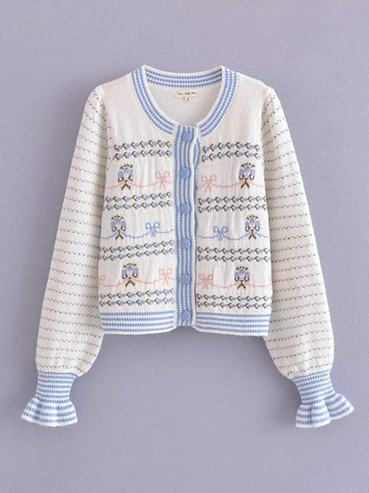 Charming button-up knitted cardigan