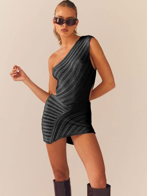 Hollow sexy tight short skirt with hollowed waist and one shoulder patchwork dress.