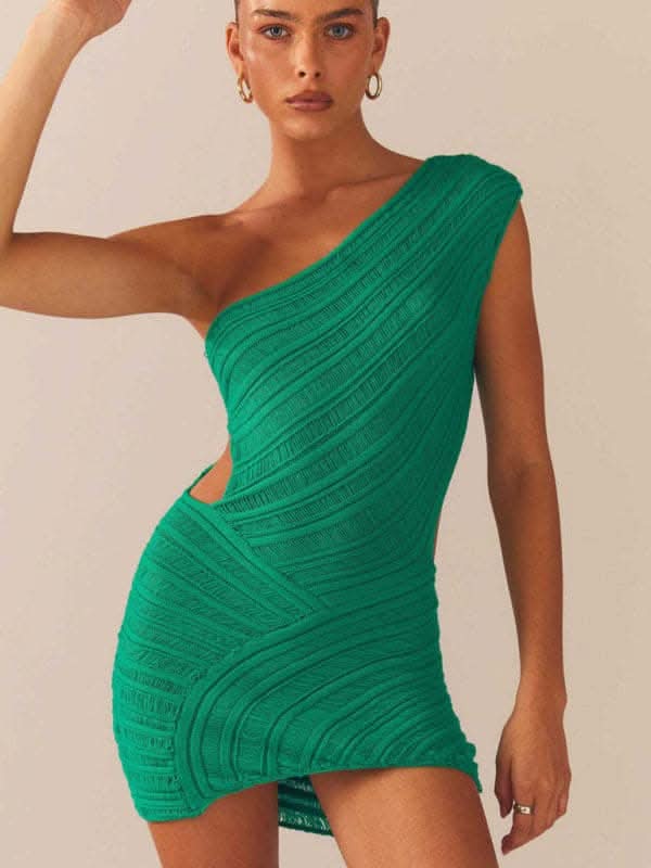 Hollow sexy tight short skirt with hollowed waist and one shoulder patchwork dress.