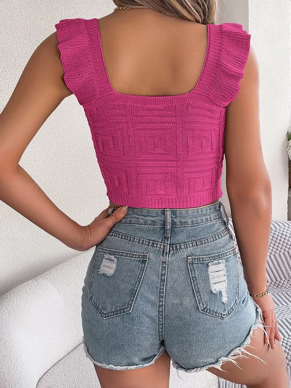 Chic sleeveless crop top with fungus hem