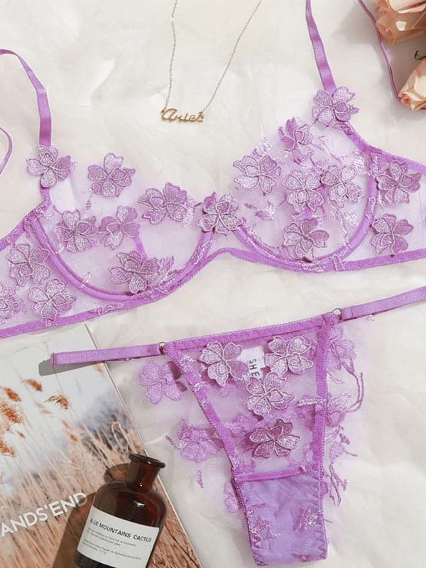 New sexy and sweet mesh embroidered flower appliqué bra set.