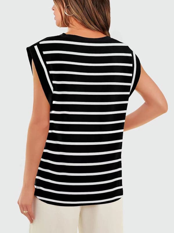 Stylish striped loose tee for summer