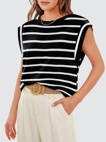 Stylish striped loose tee for summer