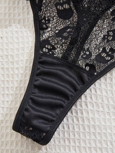 Daring skull lace shapewear