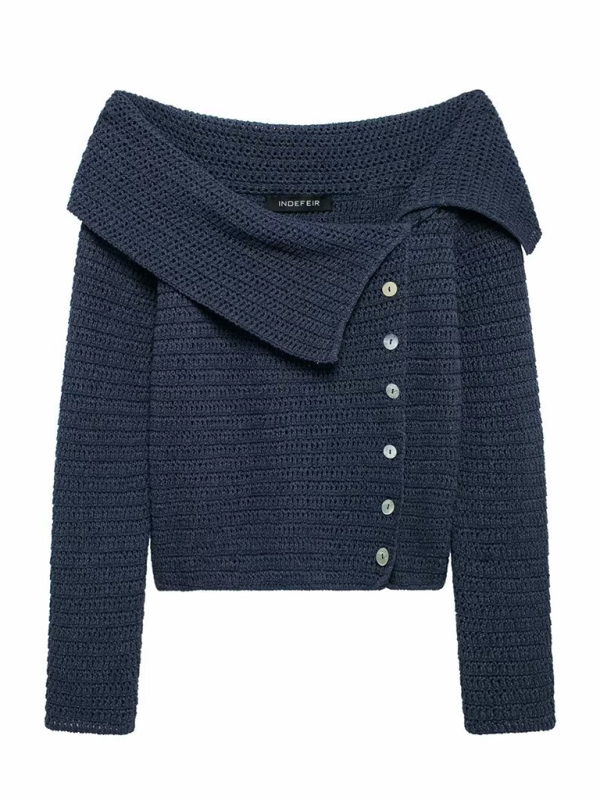 One neck knit sweater top