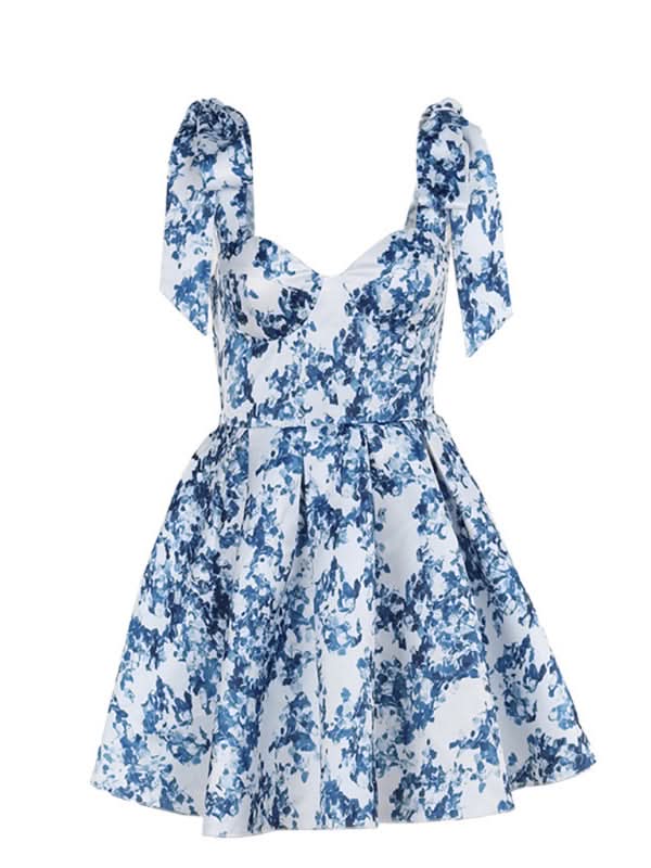 Chic Holiday-Inspired Slim Fit Printed A-Line Dress with Lace-Up Detail
