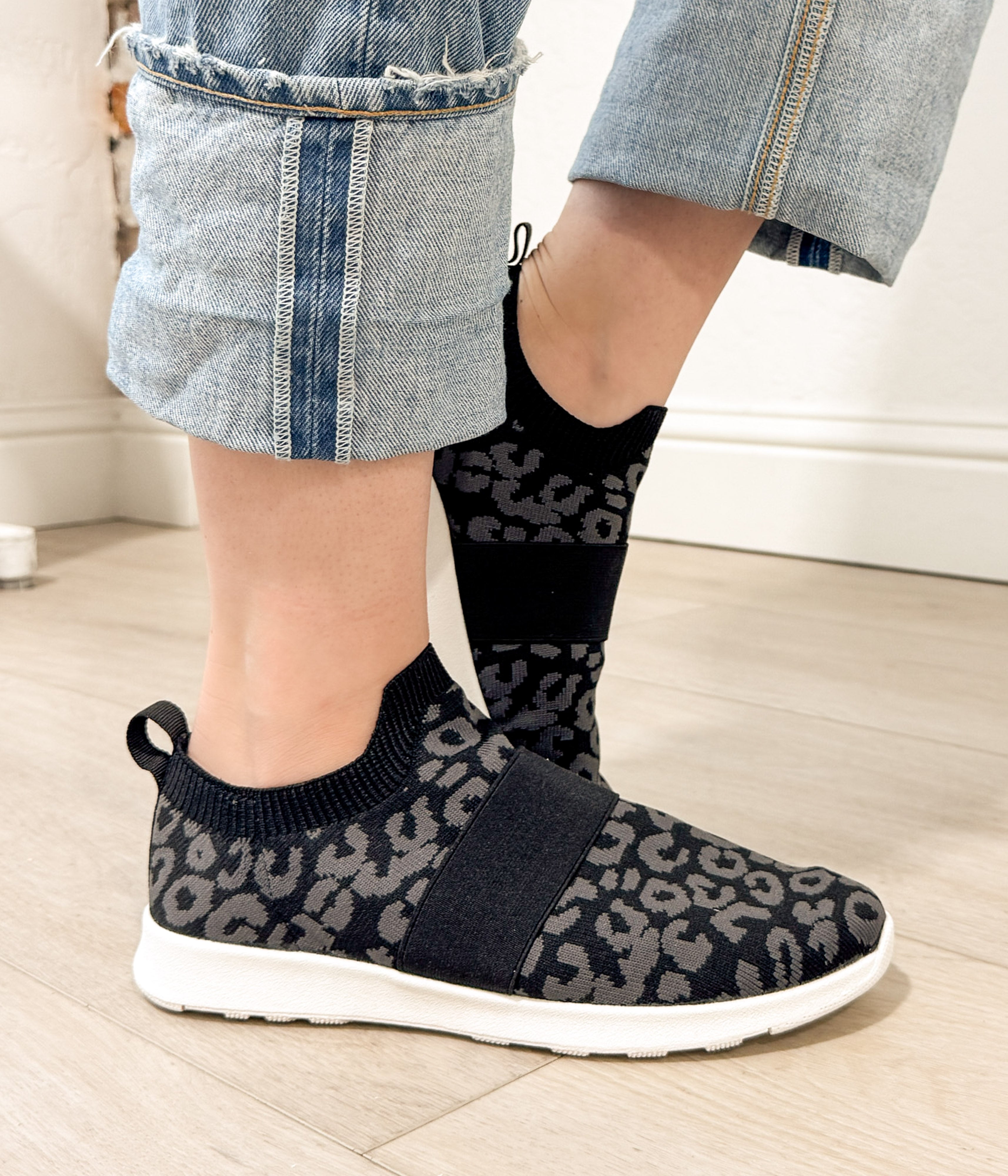 Jia Knit Sneaker Black Wide Fit Elastic Instep Outsole Naughty Monkey