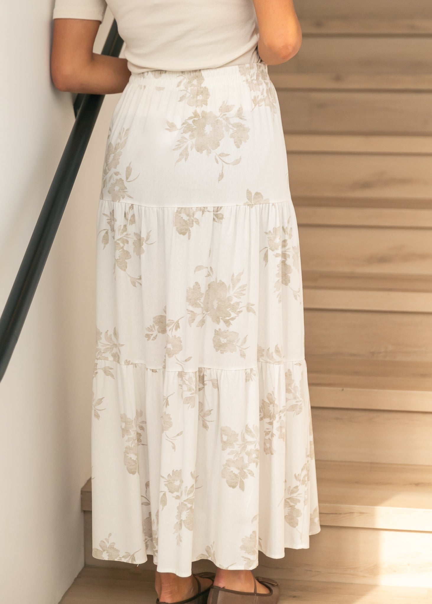 Jill Floral Stretch Waist Floral Tiered Maxi Skirt Inherit Co.