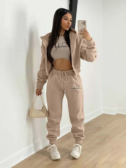 Stylish velvet jogger set for women 