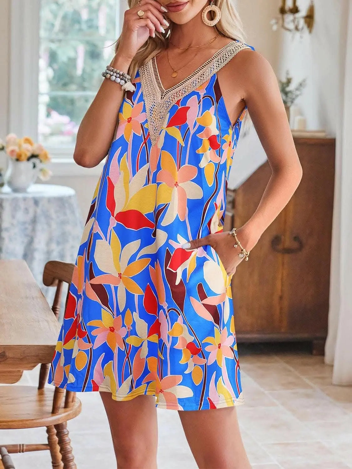Elegant lace v-neck dress - Love Salve 