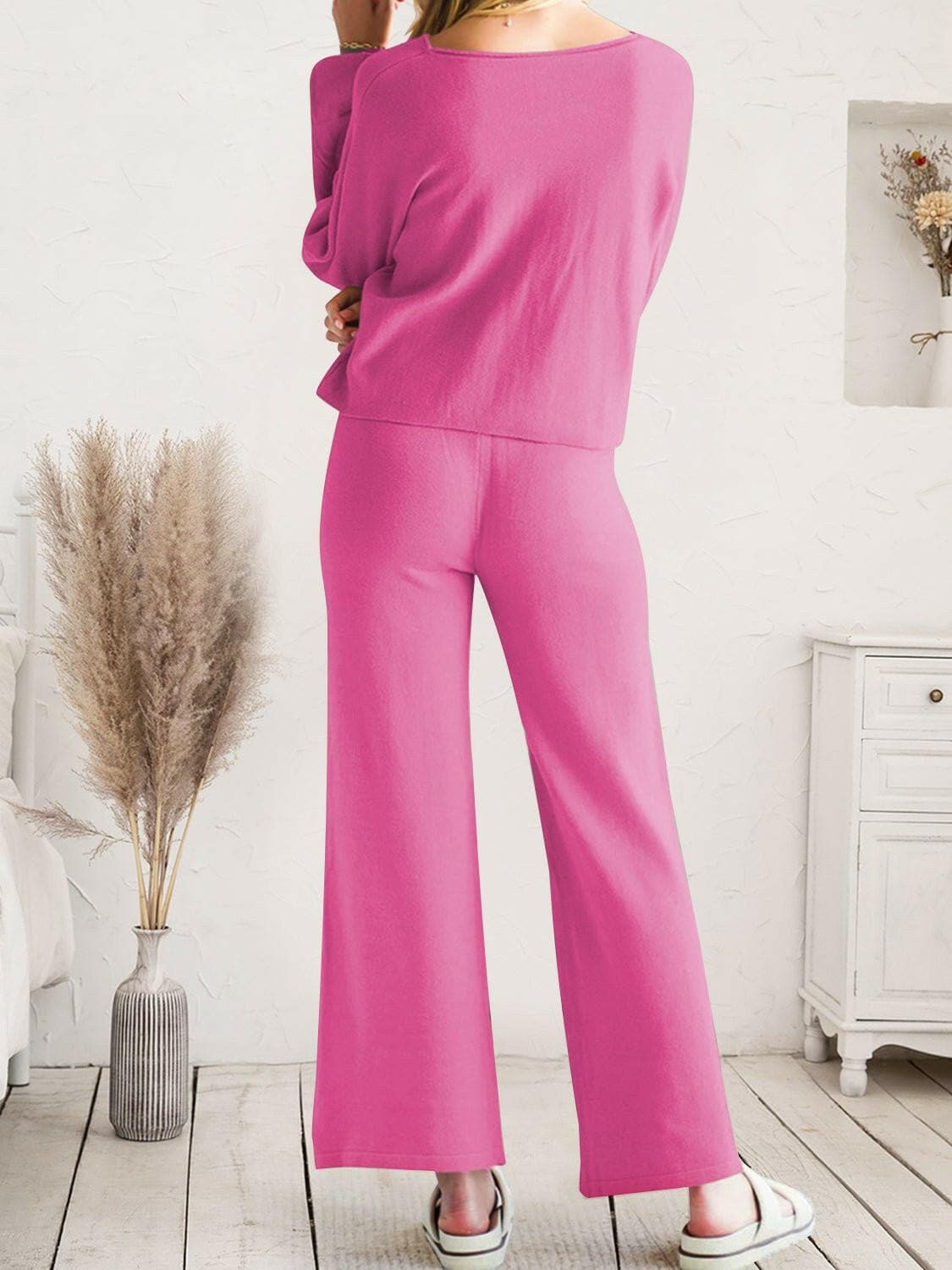 Cozy Knit Lounge Set with Long Sleeve Top and Cinched PantsStay Comfy in Style with Our Cozy Knit Lounge Set
 
 
Ultimate Comfort: Crafted from 100% acrylic, this lounge set guarantees unparalleled comfort for extended wear.Love Salve Cozy Knit Lounge Setlounge