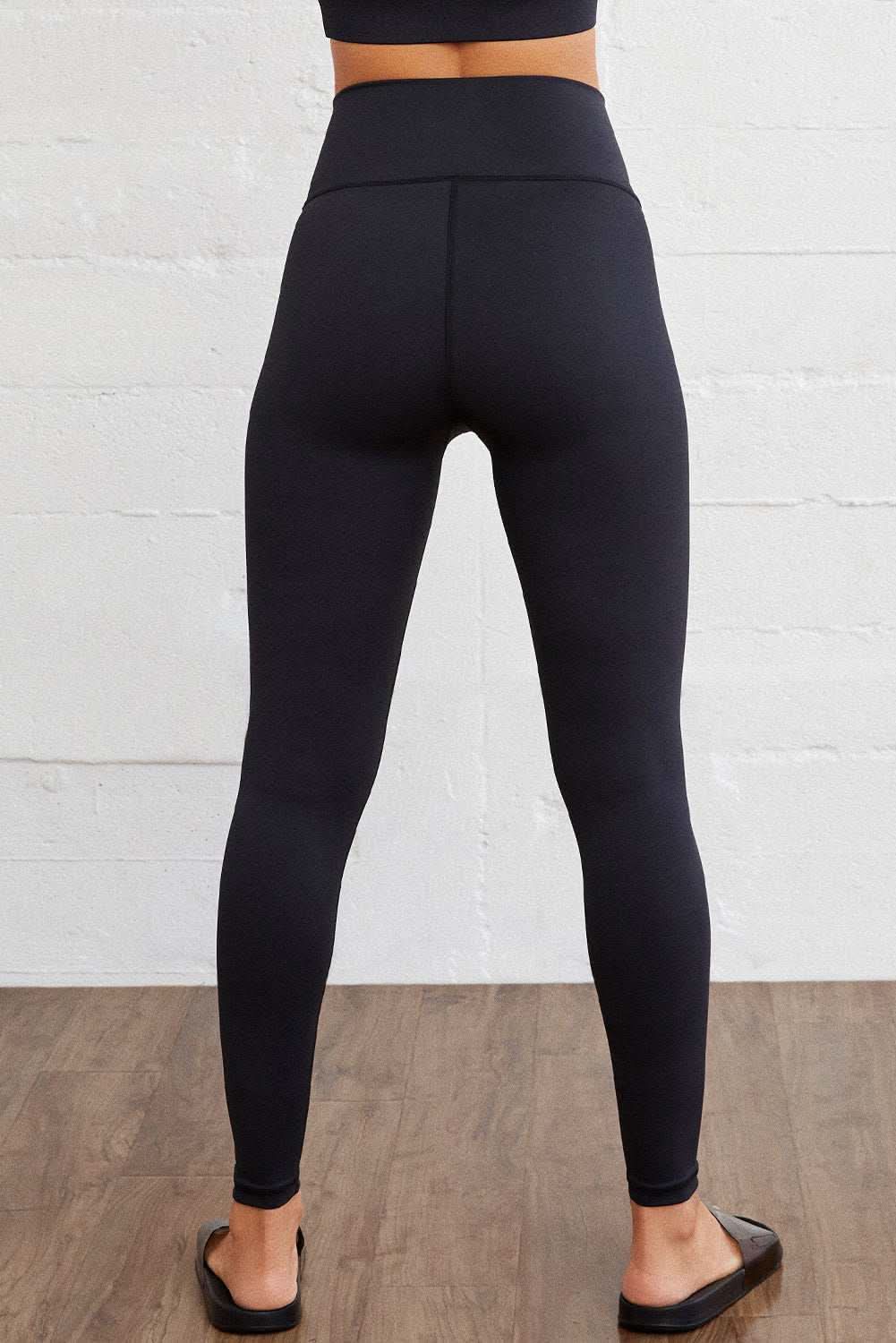 Black seamless leggings - arched waist - Love Salve 