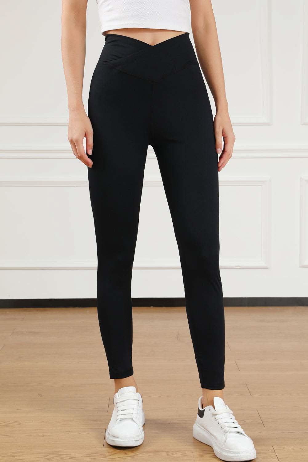 Black seamless leggings - arched waist - Love Salve 