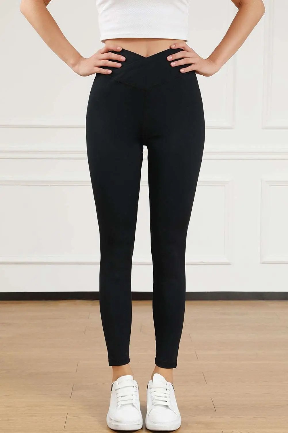 Black seamless leggings - arched waist - Love Salve 