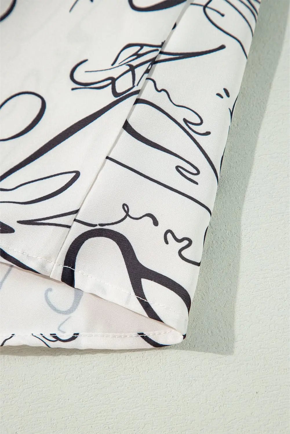 Beige abstract print blouse with balloon sleeves - Love Salve 