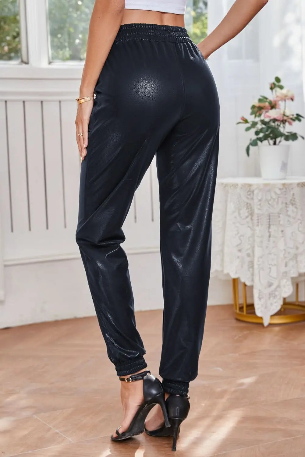Trendy high-waisted black joggers - Love Salve 