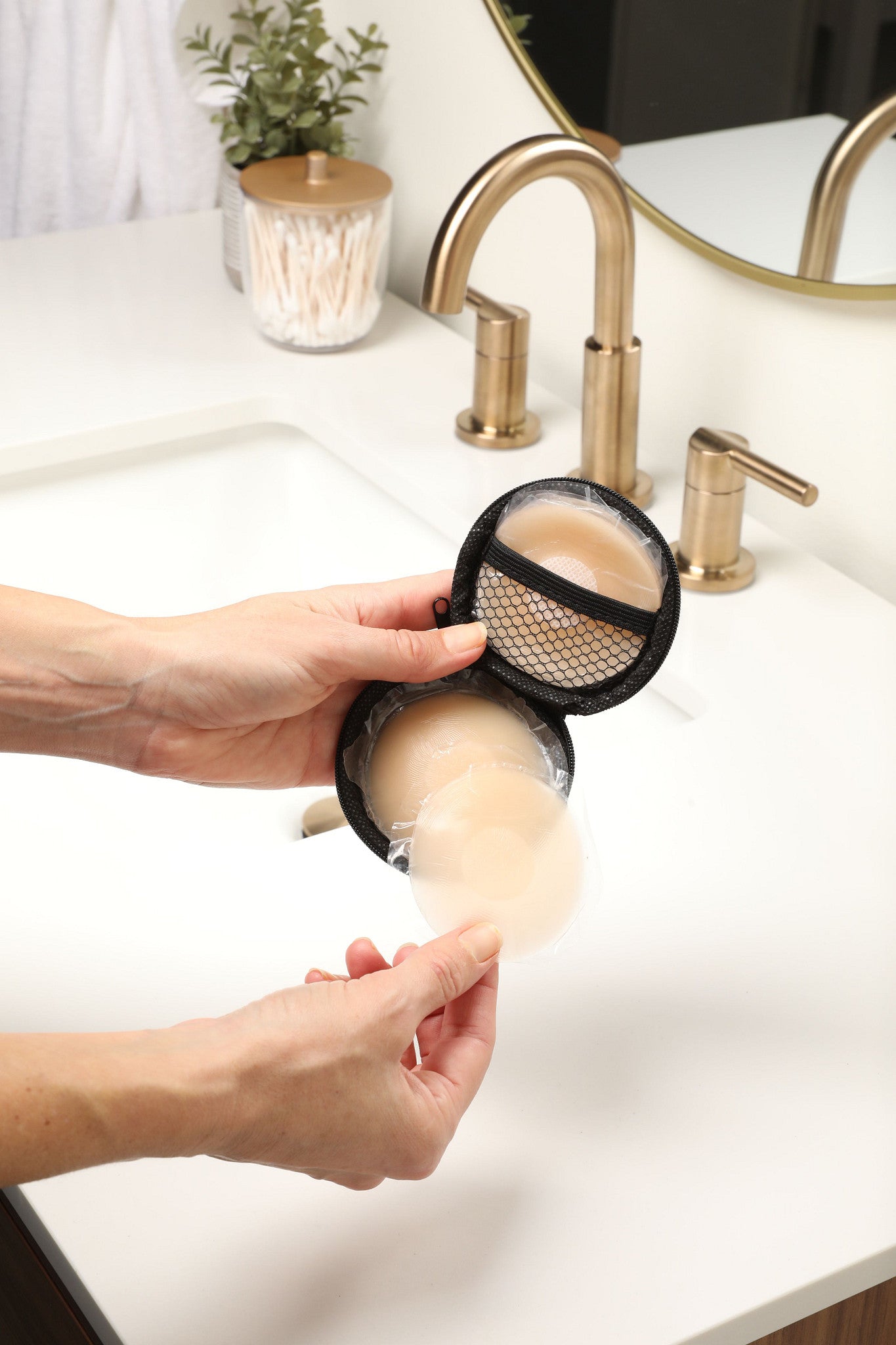 Love Salve Invisible silicone nipple covers - Love Salve 