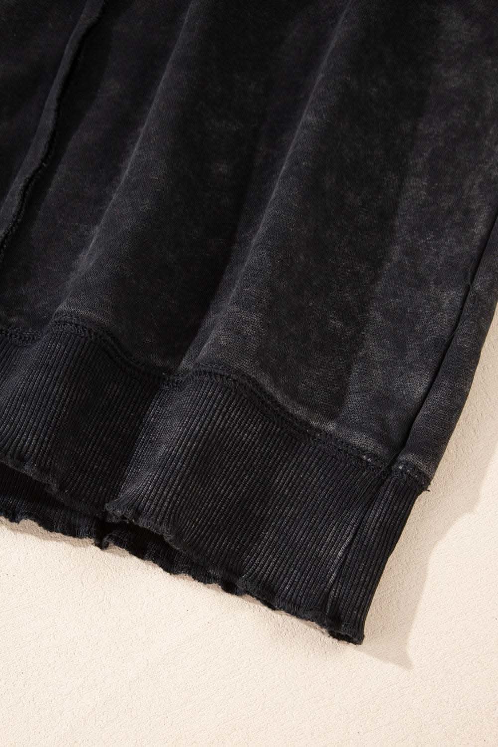 Chic black patchwork sweatshirt - Love Salve 