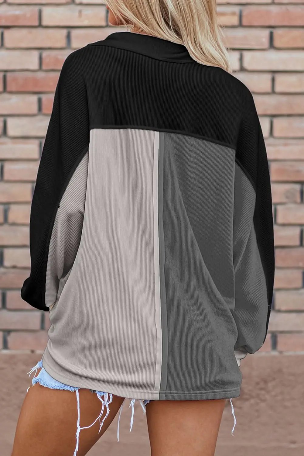 Gray oversized colorblock sweatshirt - Love Salve 