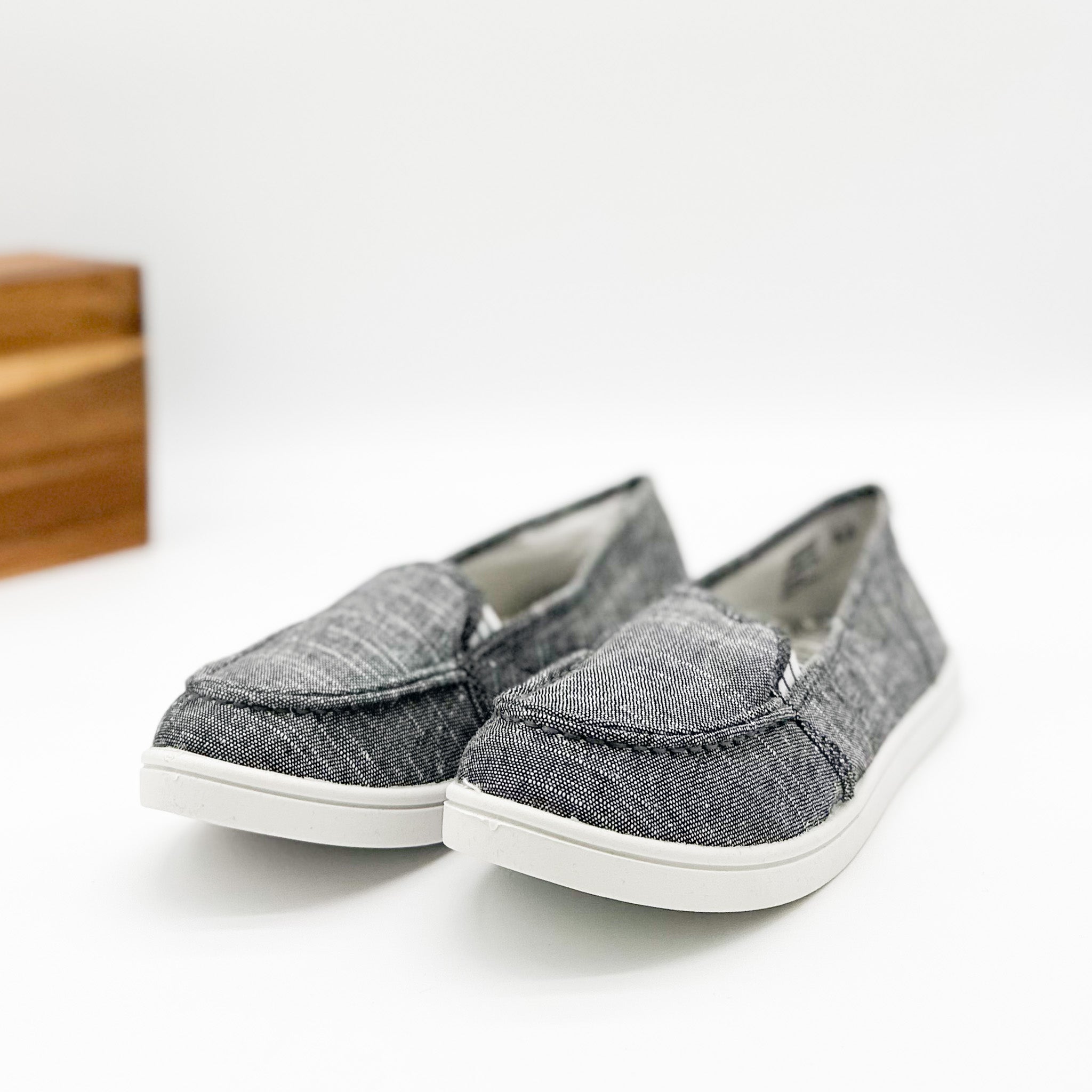 Mackerel Charcoal Moc Slip On Canvas Sneaker For Casual Use Naughty Monkey