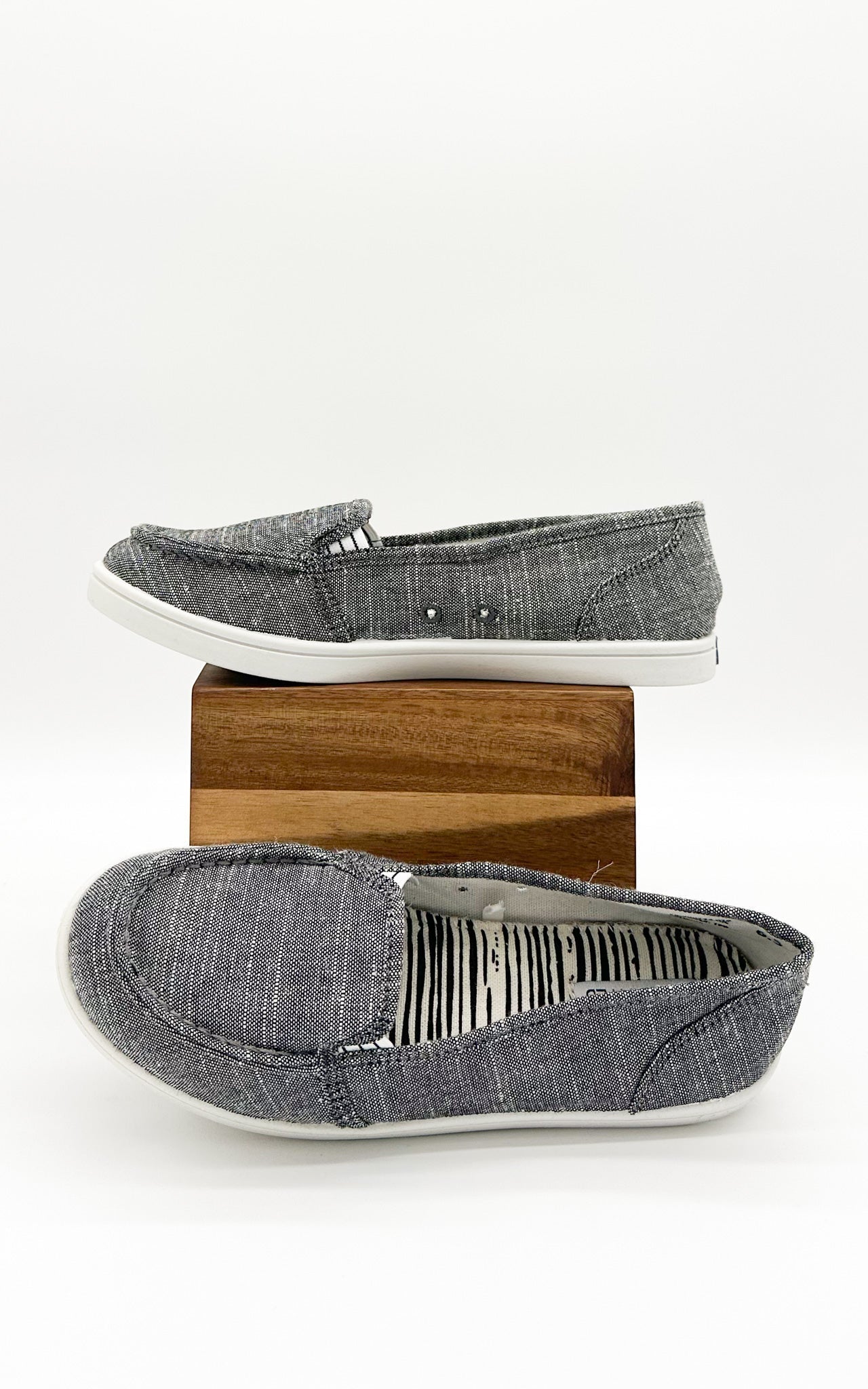 Mackerel Charcoal Moc Slip On Canvas Sneaker For Casual Use Naughty Monkey