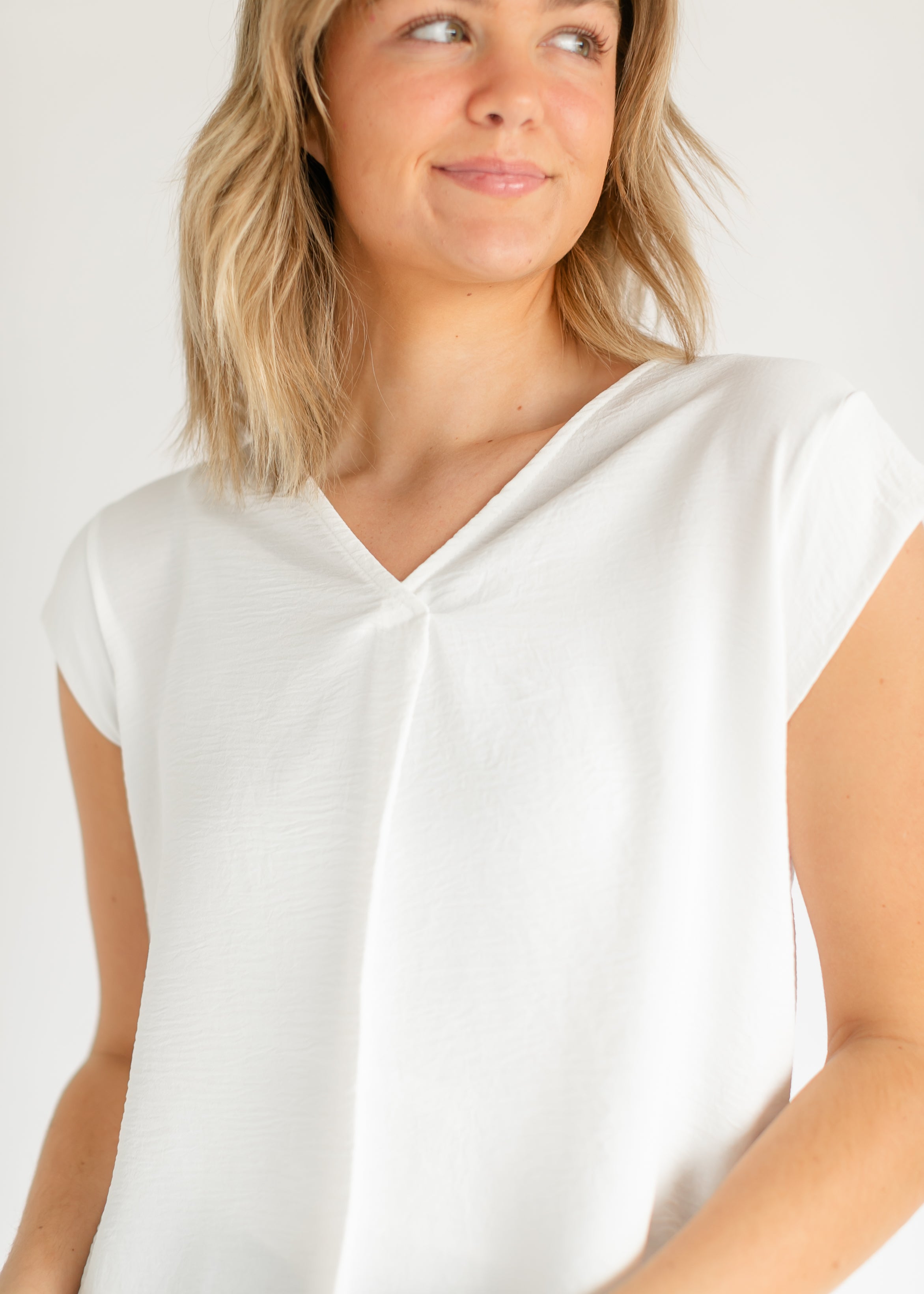 Madison V-neck Short Sleeve Flowy Top - FINAL SALE Inherit Co.