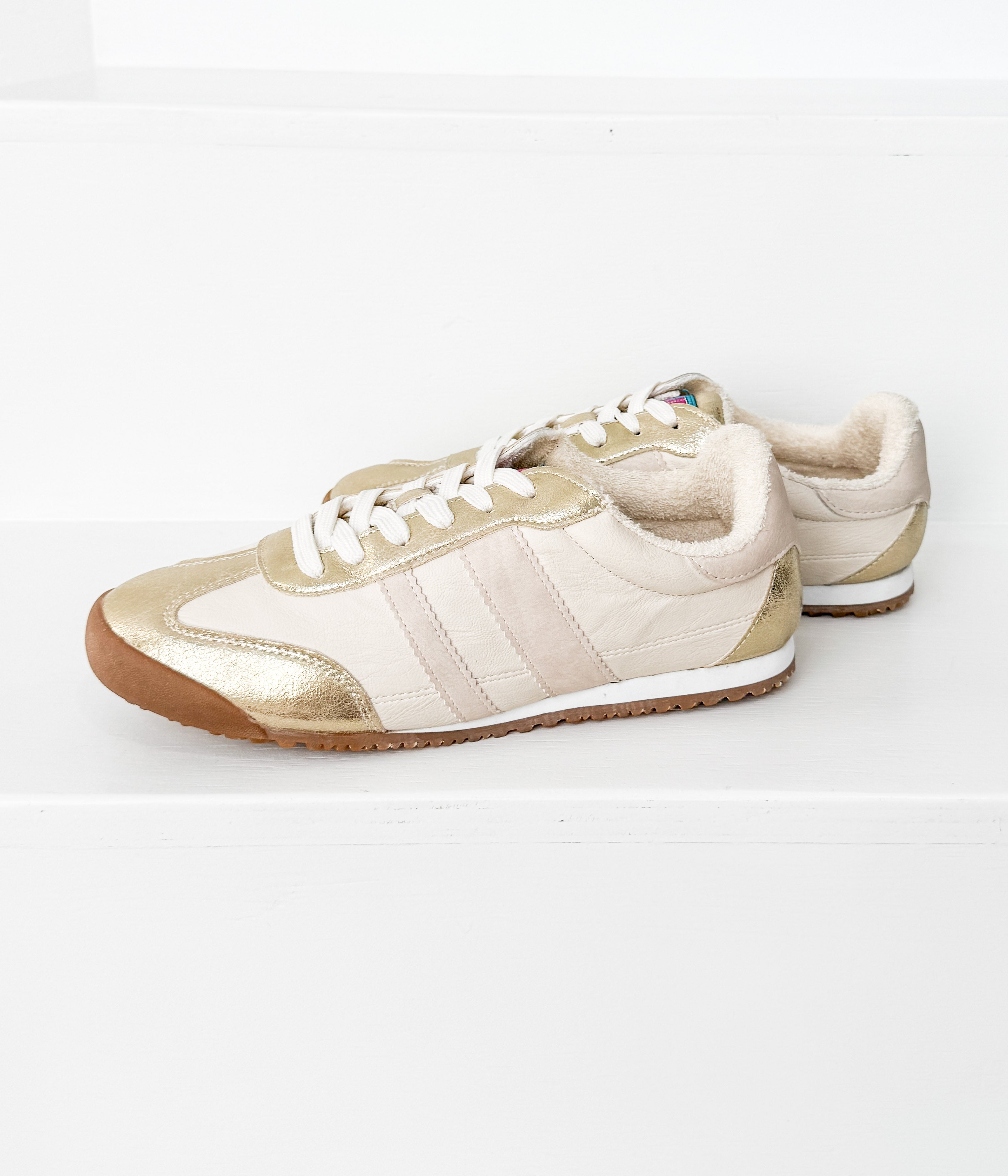 Madrid Sneaker Beige Gold Faux Leather Upper Comfort Naughty Monkey