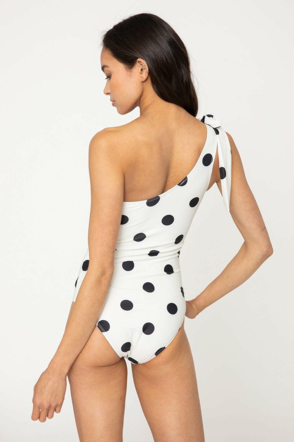 Marina West's Radiant One-Shoulder Polka Dot SwimsuitExperience Elegance with Marina West's Radiant One-Shoulder Polka Dot Swimsuit
 Make a splash this season with the Radiant One-Shoulder Polka Dot Swimsuit from MarinLove Salve -Shoulder Polka Dot Swimsuitswimwear