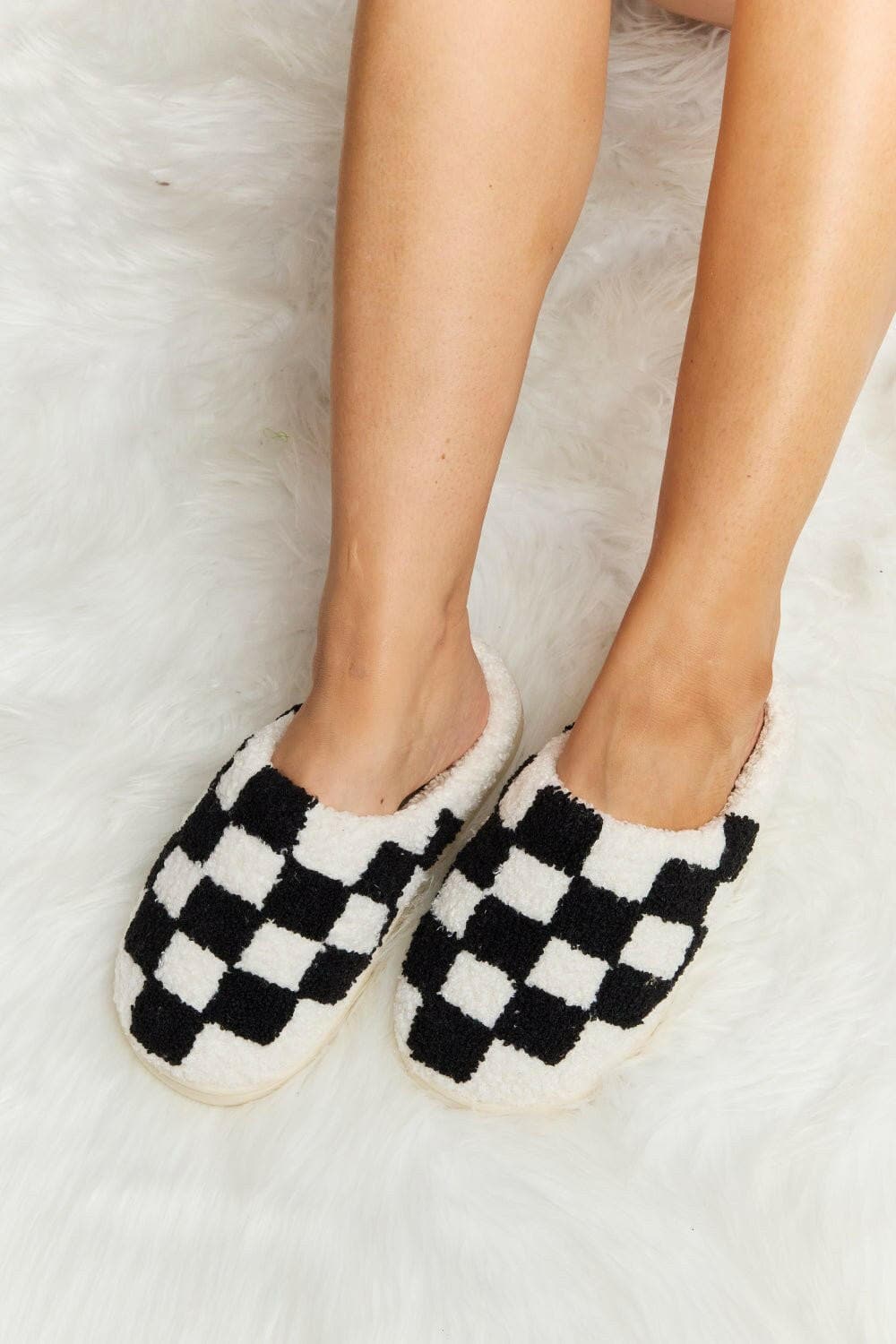 Melody Checkered Print Plush Slide Slippers - Love Salve